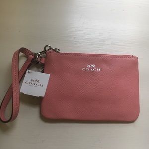 Coach wristlet💞